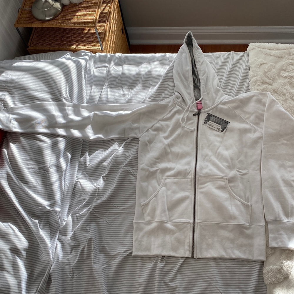 White full zip sweater